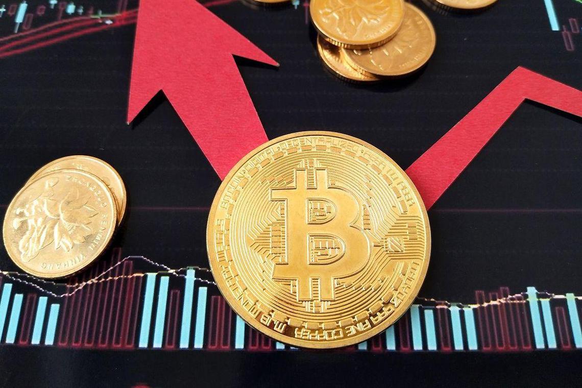 PUMP打新稳赚、空投未到：此刻该选择做多还是做空？